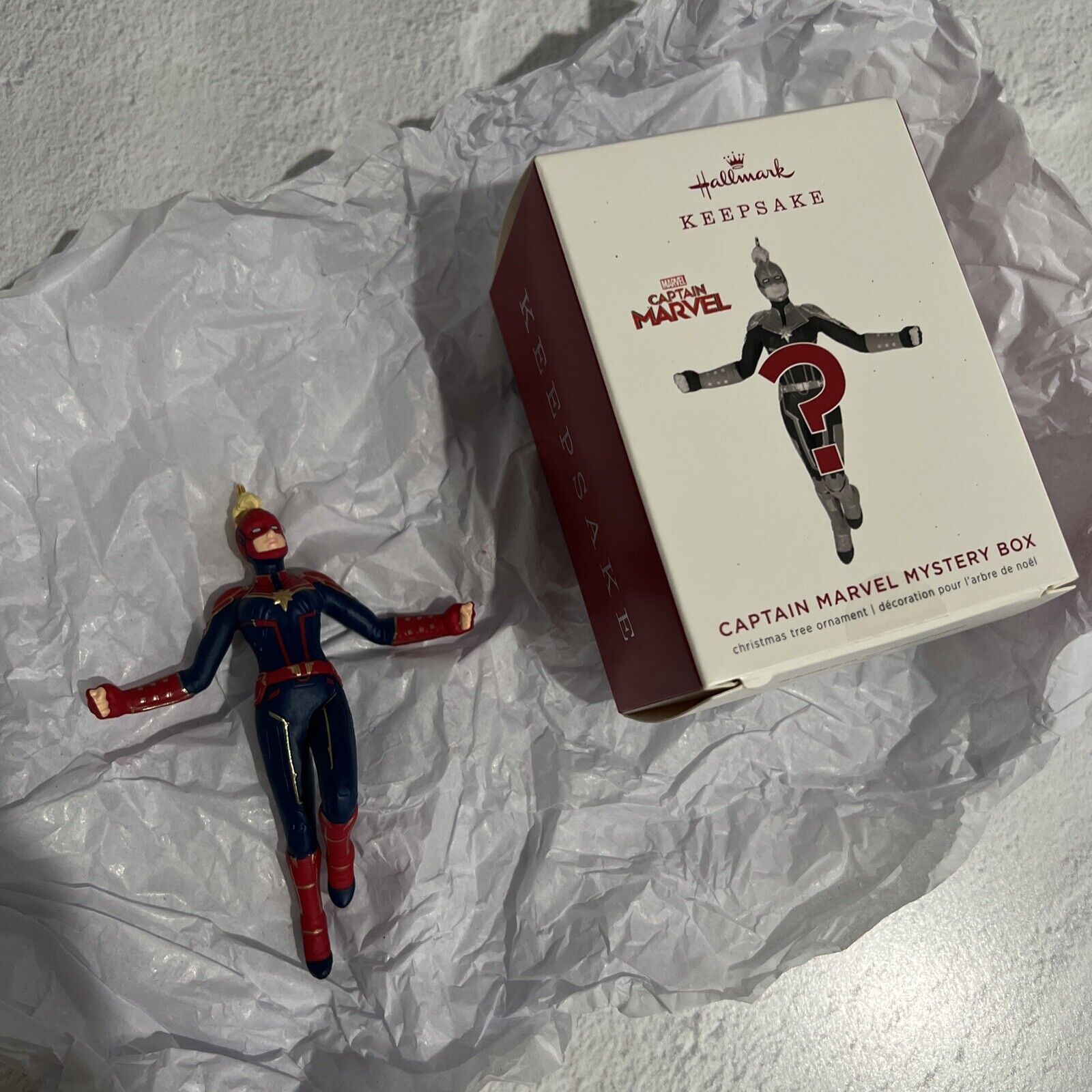 2019 Hallmark Keepsake Christmas Ornament CAPTAIN MARVEL : RED Version